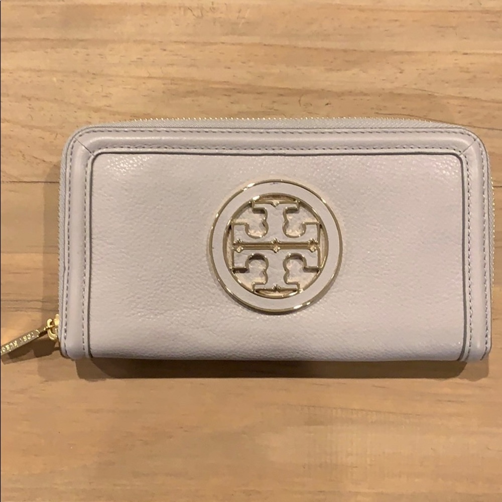 Tory Burch zip wallet